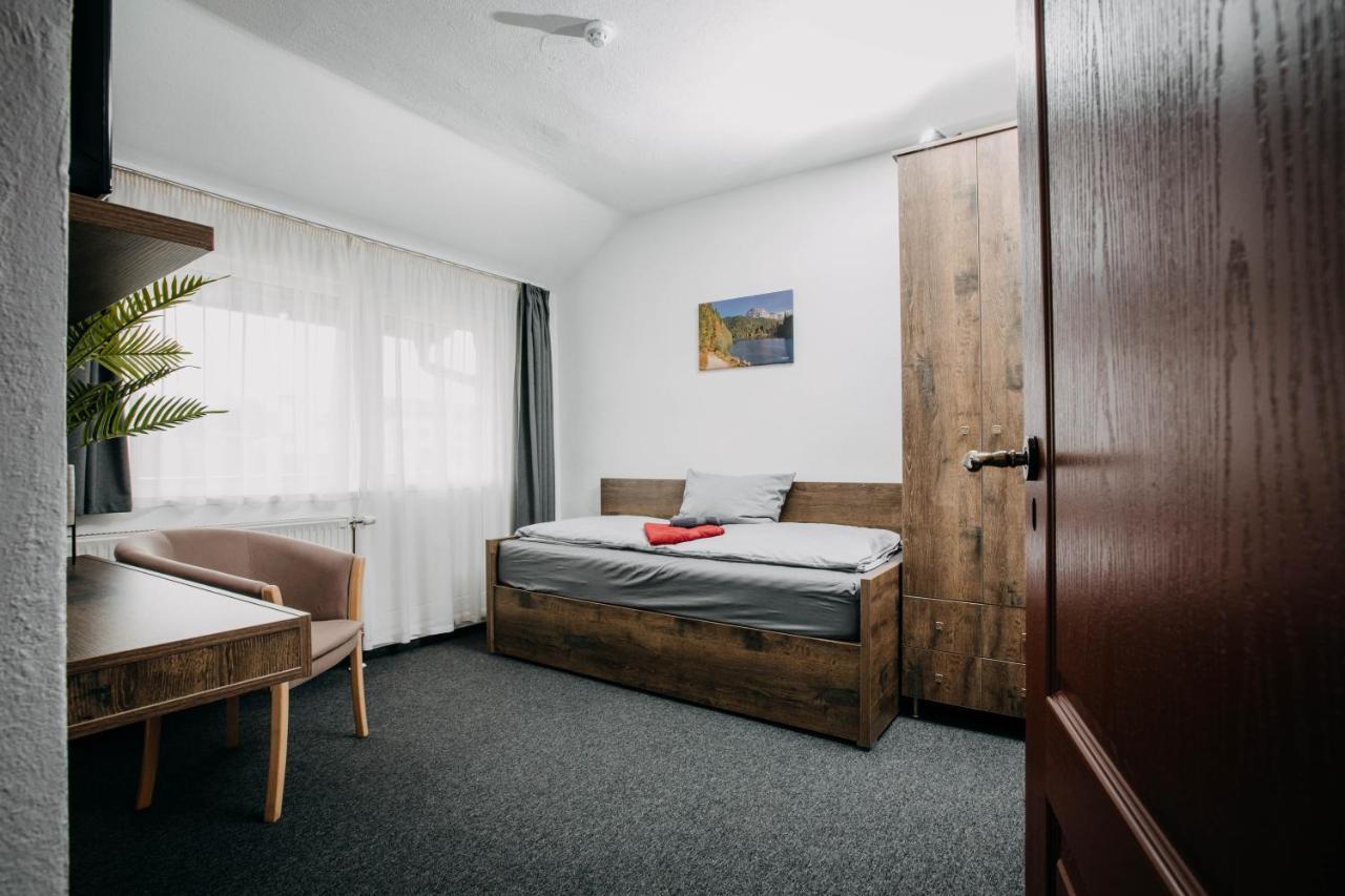 Pálya Hotel Gheorgheni  Esterno foto