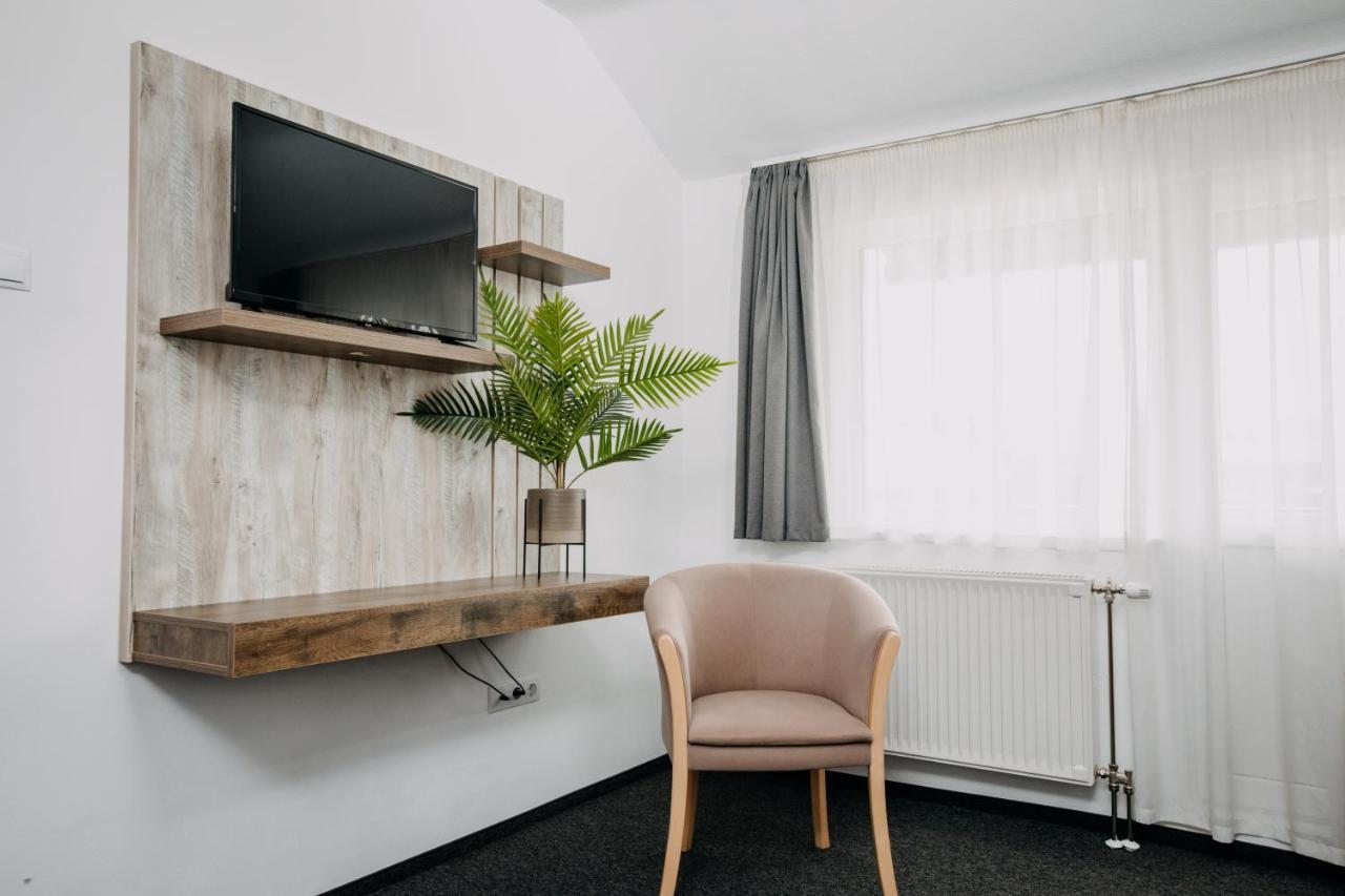 Pálya Hotel Gheorgheni  Esterno foto