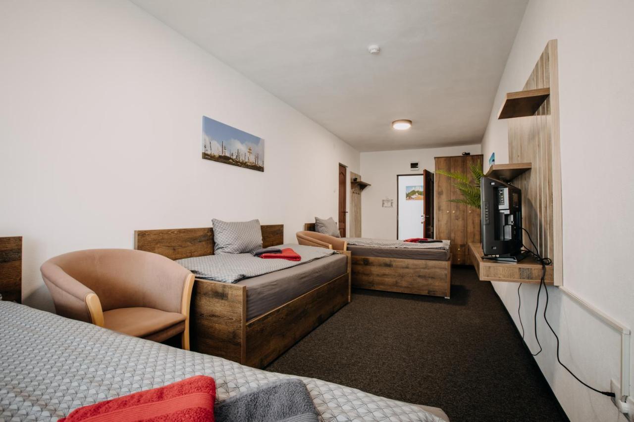 Pálya Hotel Gheorgheni  Esterno foto